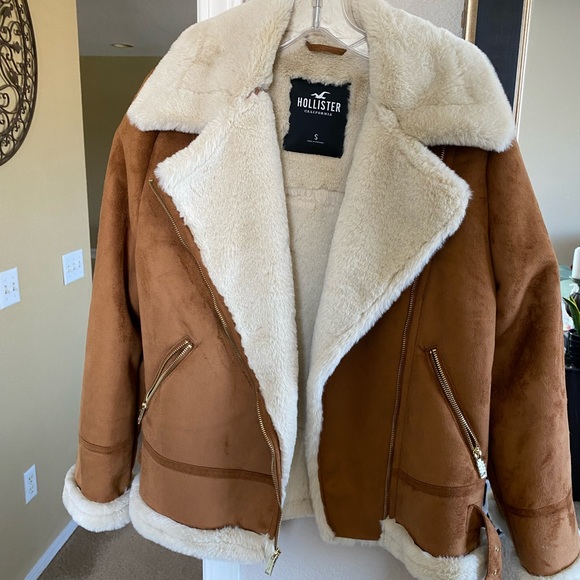 Hollister Jackets \u0026 Coats | Hollister Fuzzy Coat | Color: Brown/Tan | Size: S | Fuenteskirsten's Closet